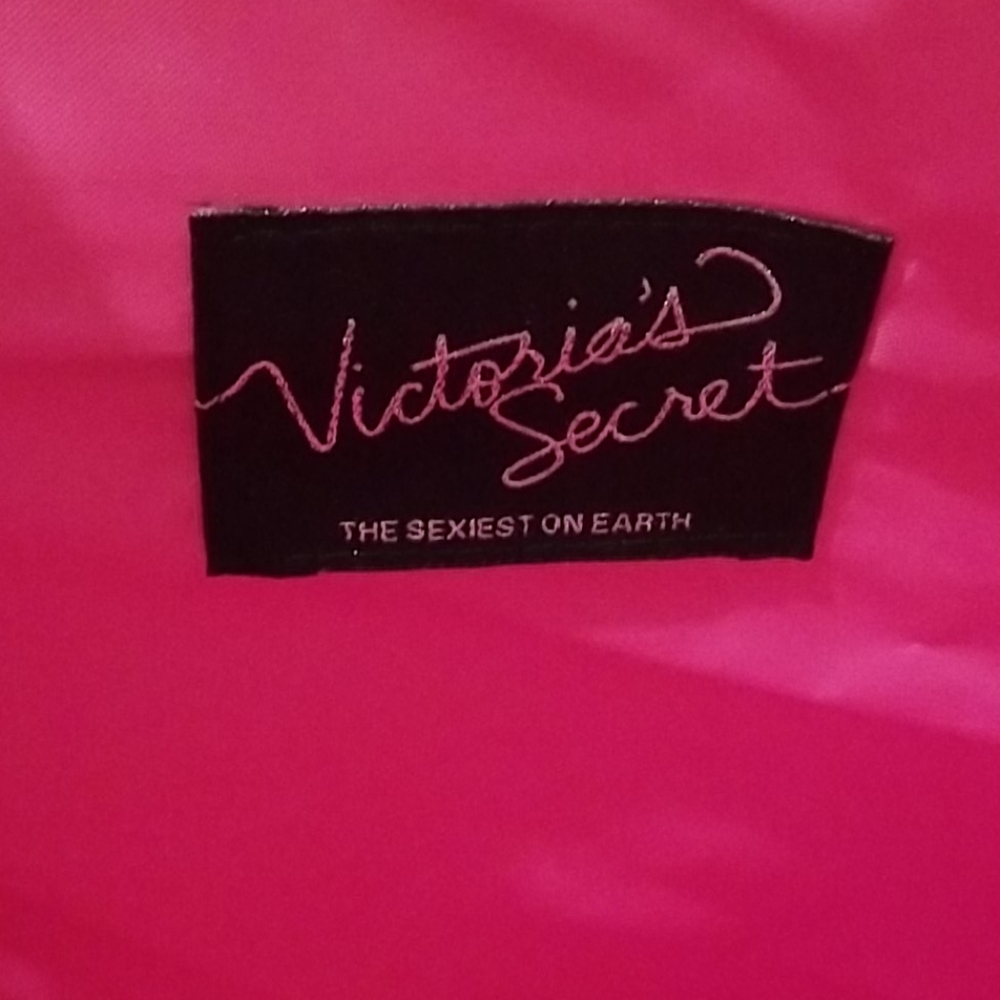 Victoria's secret tote! - Picture 2 of 4